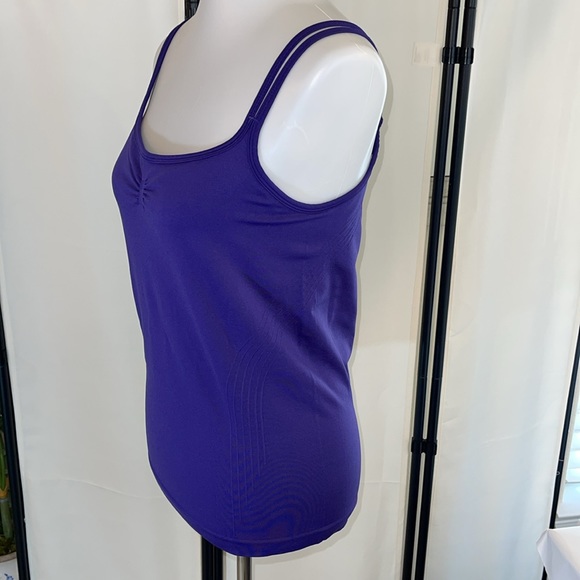 GAP FIT Exercise Tank Top Purple Size Large NWOT - Picture 4 of 15